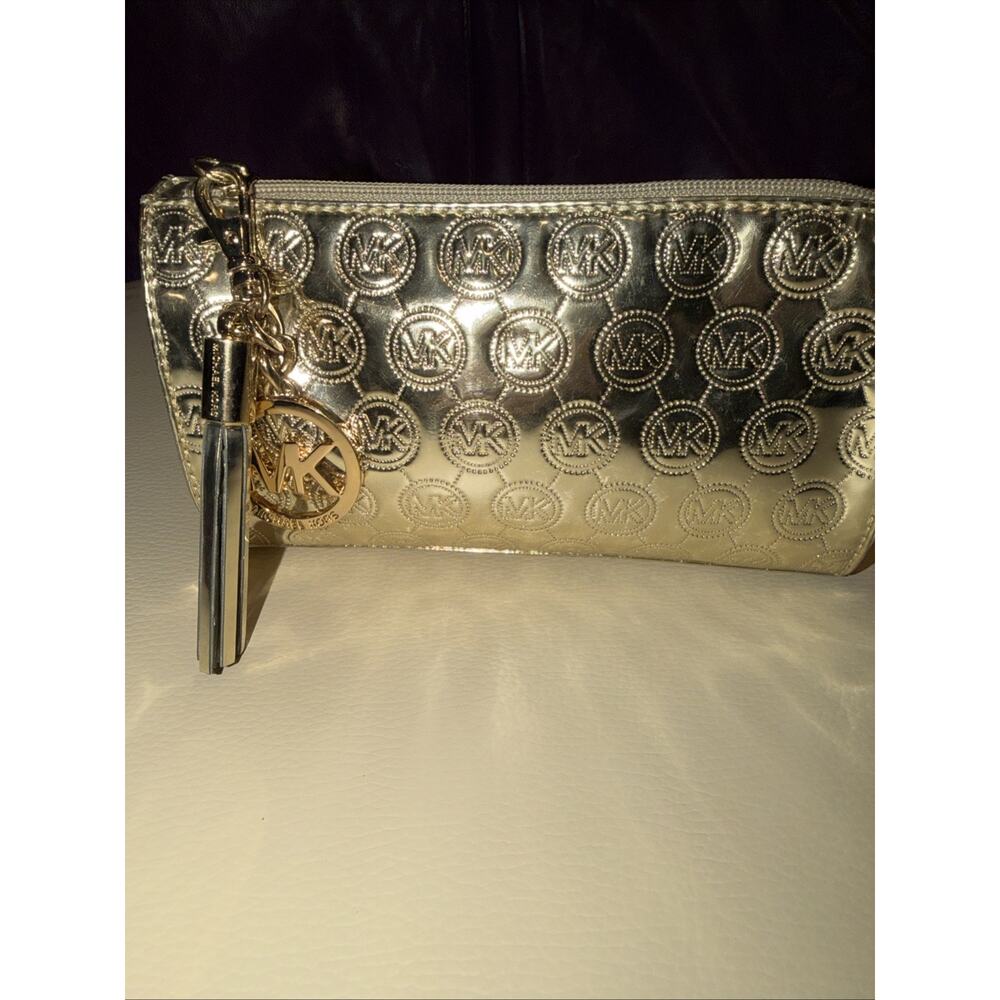 Michael Kors Gold Metallic Makeup Bag With Detachable Charm Tassel RARE MK item